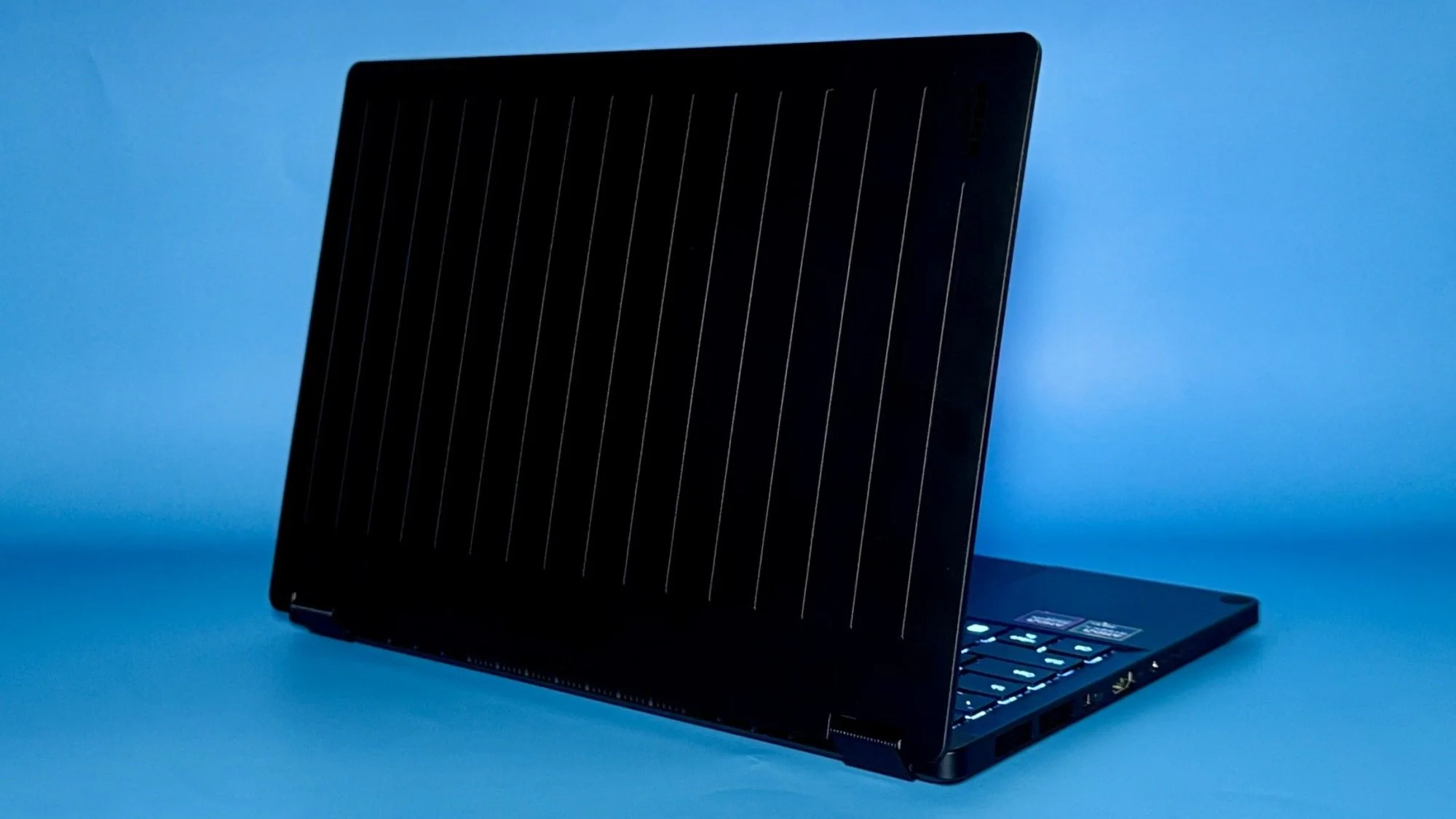 the back of the asus proart gopro edition